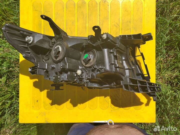 Фара toyota land cruiser 150