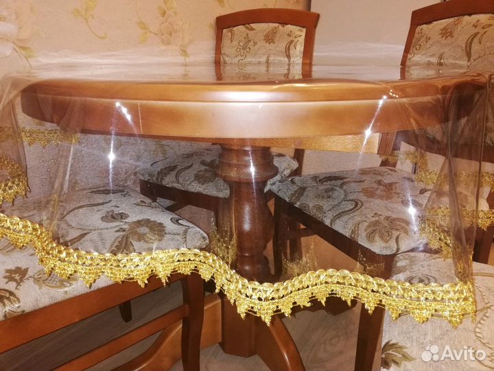 Прозрачная пленка скатерть на стол