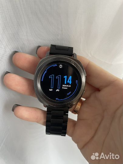 Часы samsung Gear sport