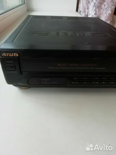 Видеомагнитофон aiwa