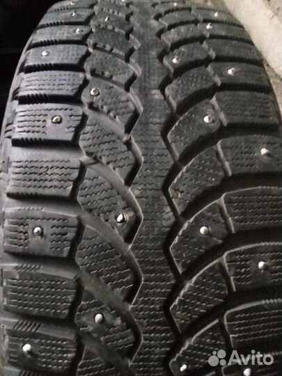 Bridgestone Blizzak Spike-01 205/55 R16