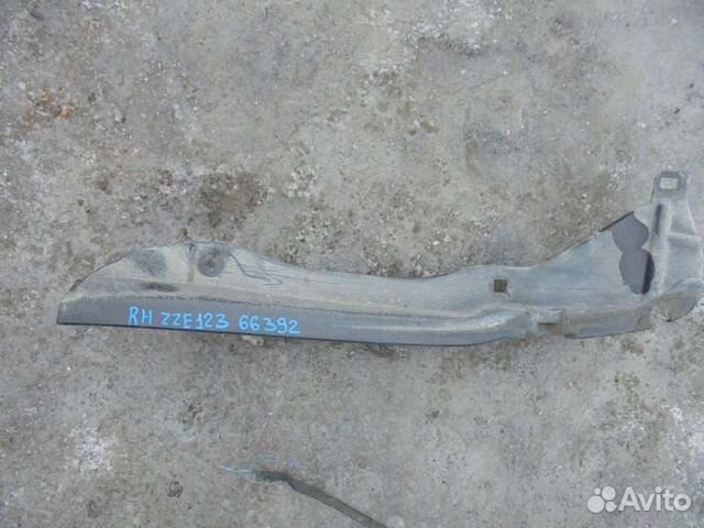 Подкрылок задний правый Toyota Corolla Fielder