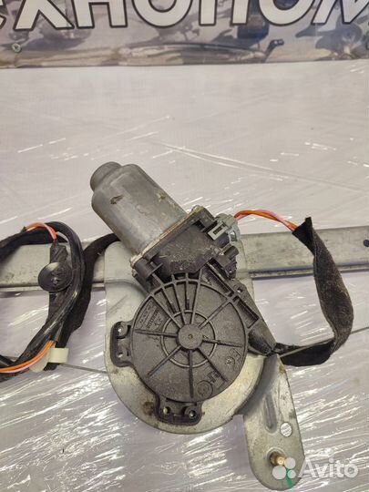 Стеклоподъёмник водительский Renault Logan