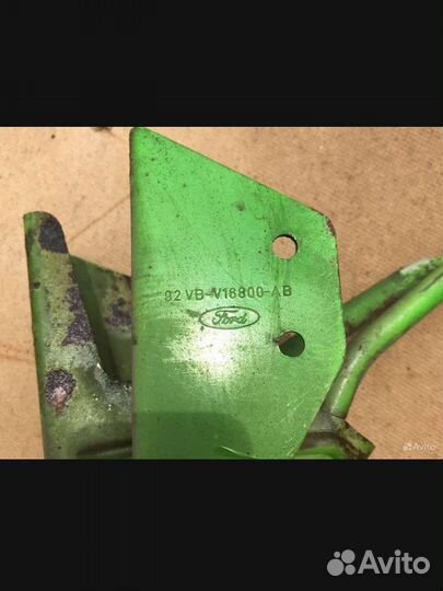 Петли капота Ford Transit до 2000года