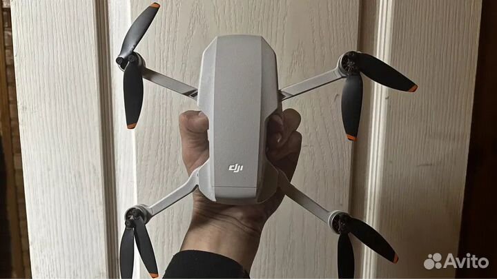 Квадрокоптер DJI Mavic Mini 2 Combo