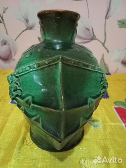 Ваза эксклюзивная, в виде шлема рыцаря