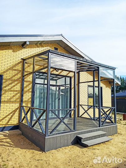 Пристройки к дому. Террасы. Заборы