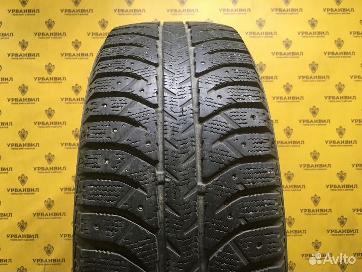 Bridgestone Ice Cruiser 7000 215/60 R17 96H