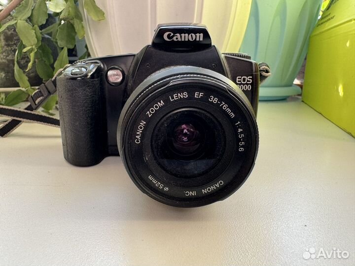 Зеркальный фотоаппарат Canon EO5 3000