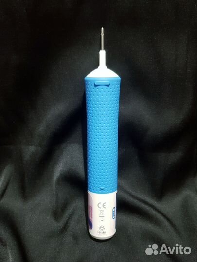 Электрическая зубная щетка Oral-B Kids(Новая)