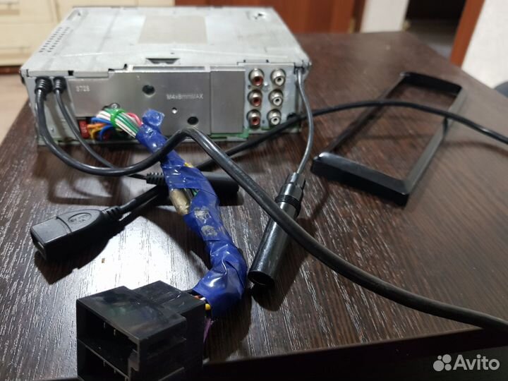 Продам процессорную магнитолу Kenwood KDC-BT92SD