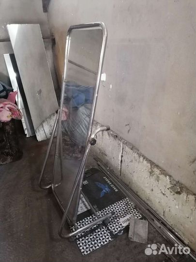 Зеркало напольное
