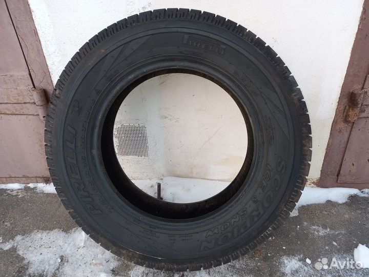 Pirelli Scorpion 215/65 R16