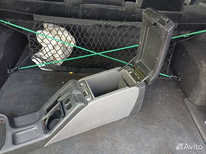 Центральная консоль - Бардачок