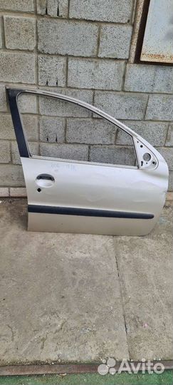 Дверь передняя правая peugeot 206 пежо 206