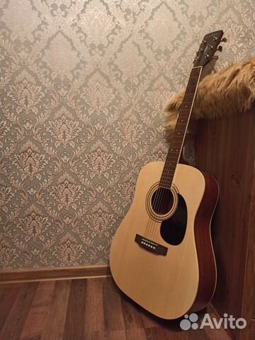 Акустическая гитара