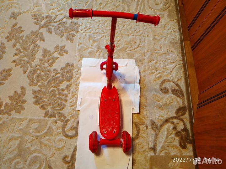 Продам самокат детский