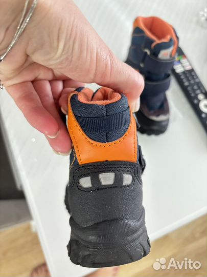 Ботинки зимние р24
