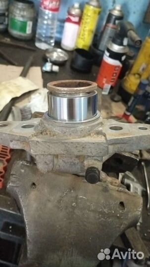 Продам передние тормозные суппорта иж ода