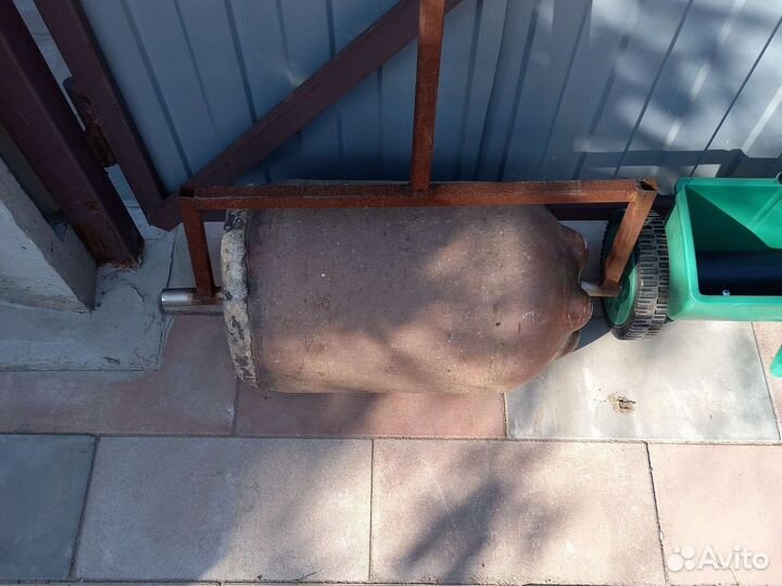 Каток для газона и сеялка в аренду