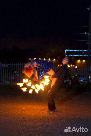 Фаер-шоу. Световое шоу. Пиротехник. Встреча гостей