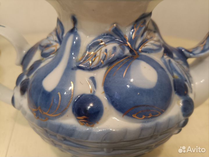 Чайник заварочный фарфоровый