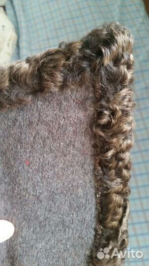 Воротник каракулевый коричневый