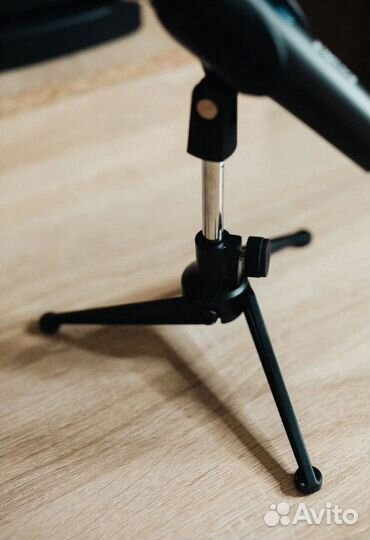 Настольная микрофонная стойка boyong NB-10