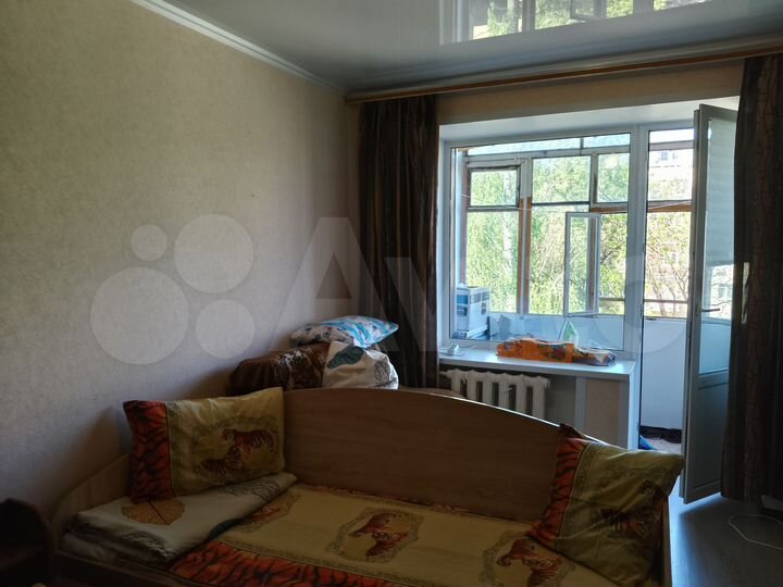 Комната 12 м² в 5-к., 3/5 эт.