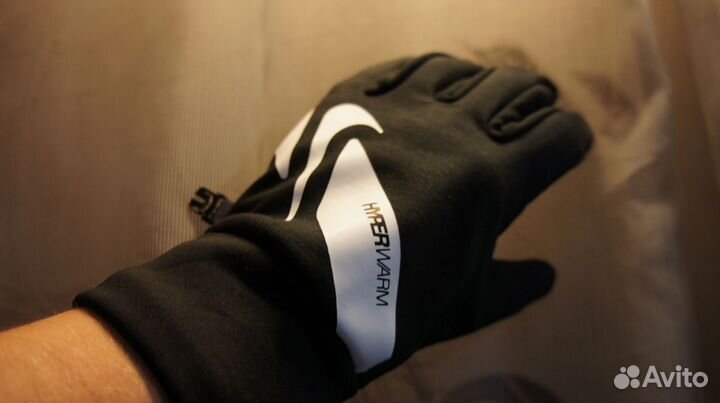 Перчатки Nike Academy Hyperwarm