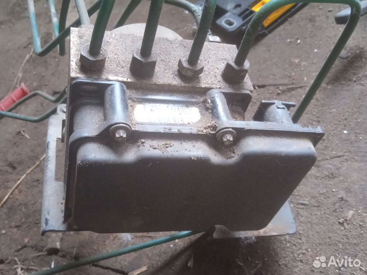 Renault logan блок авс