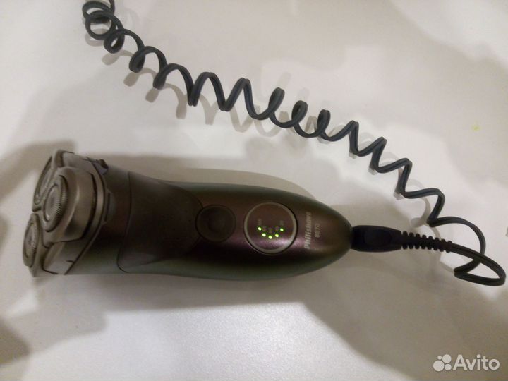 Электробритва Philips Philishave 8870