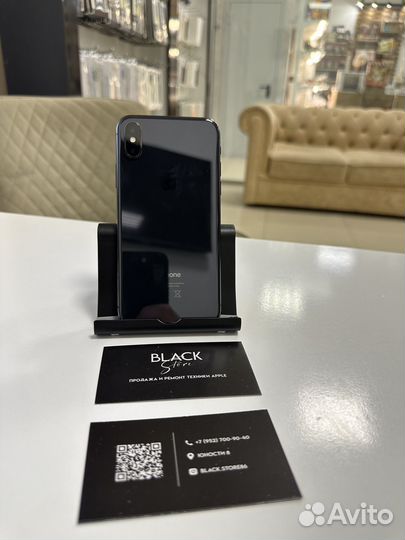 iPhone X, 64 ГБ