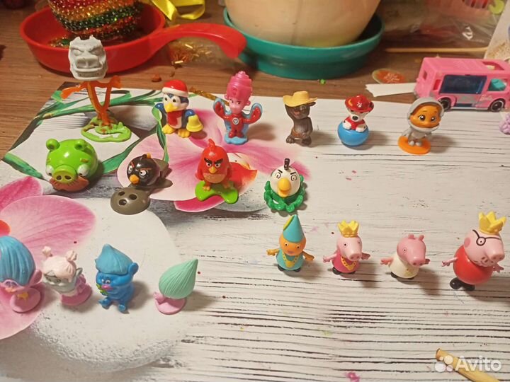 Игрушки из Киндер сюрприза