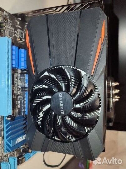 Компьютер по частам