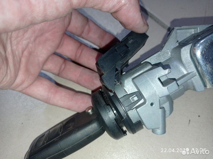 Замок зажигания, личинка замка Мазда 3 бк седан