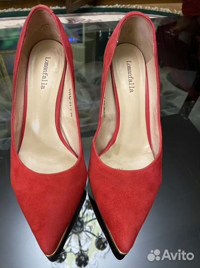 Туфли женские из красной замши
