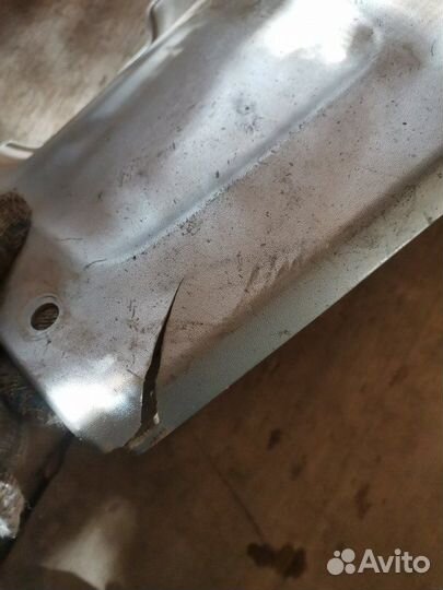 Накладка на бампер передняя Renault Duster