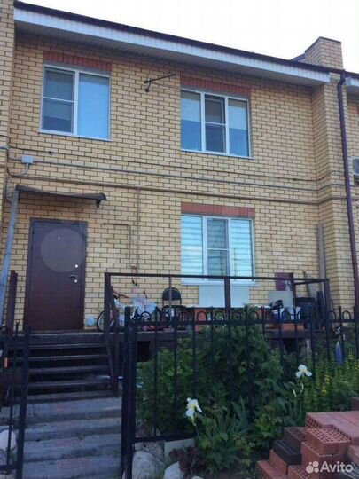Таунхаус 55 м² на участке 1 сот.