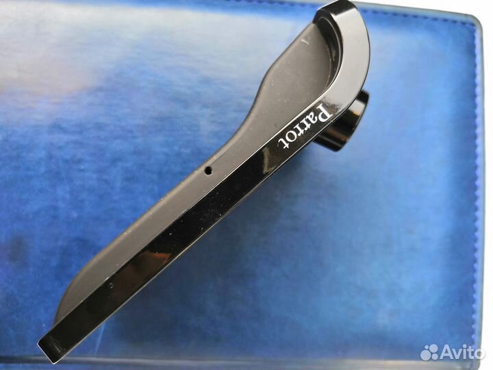 Устройство громкой связи Parrot minikit+