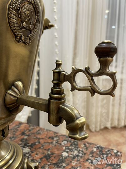 Самовар с гербом