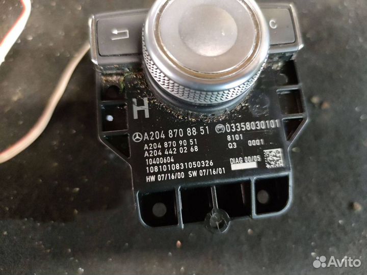 Пульт управления мультимедиа Mercedes-Benz C-Класс