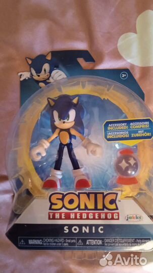 Фигурка Соник с непобедимым предметом