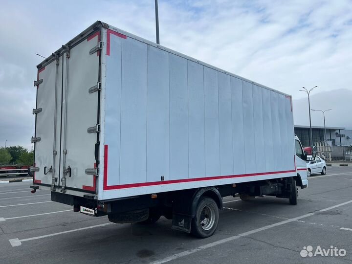 Mitsubishi Fuso Canter, 2011