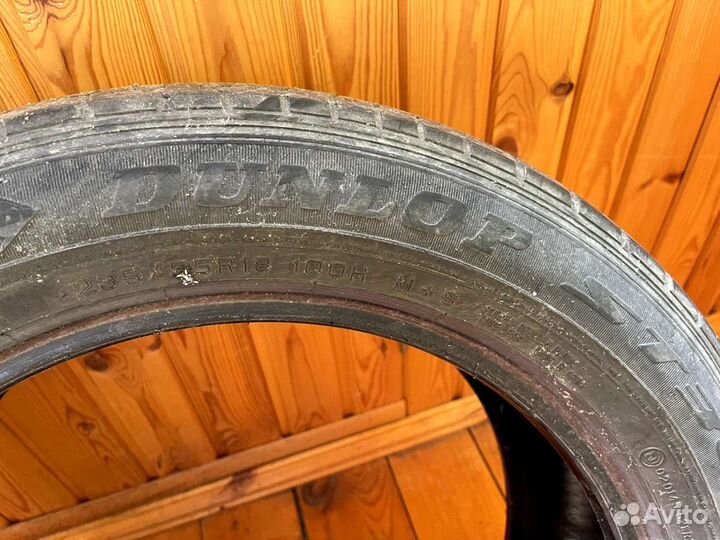 Dunlop Grandtrek ST30 235/55 R18