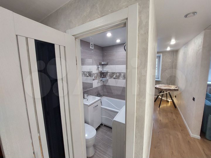 2-к. квартира, 43 м², 2/5 эт.