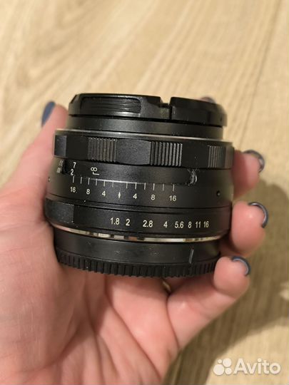 Объектив Meike 25 мм F1.8
