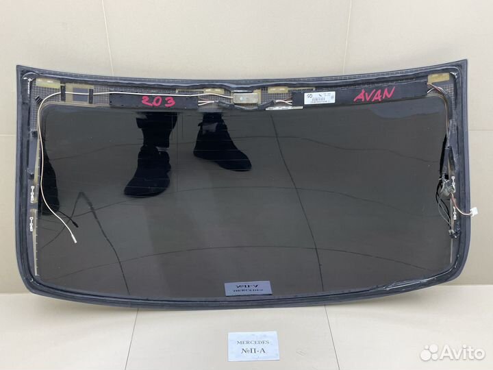 Заднее стекло Mercedes W203