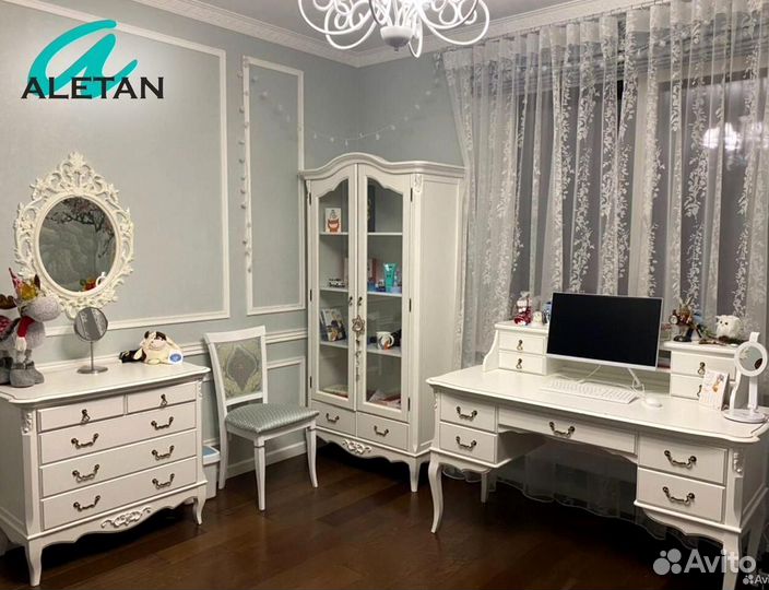 Стол письменный в кабинет