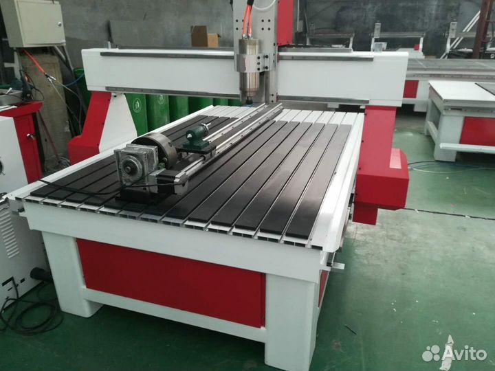 Фрезер чпу по дереву 1215 с токарной осью на столе